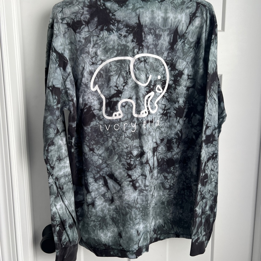 NWOT Ivory Ella long sleeve tee